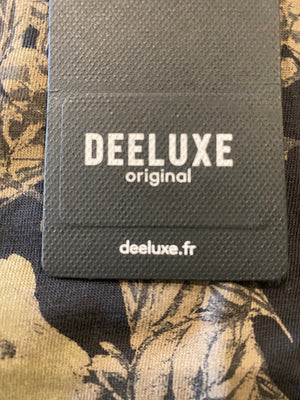 Deeluxe