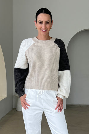 Worthier Abby Knit - Brown / White / Beige Colour Block