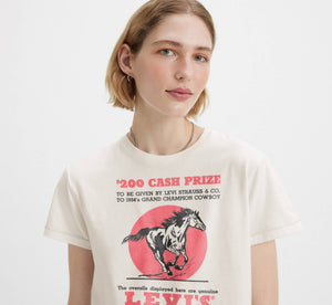 Levi's Graphic Classic Tee - Cash Prize